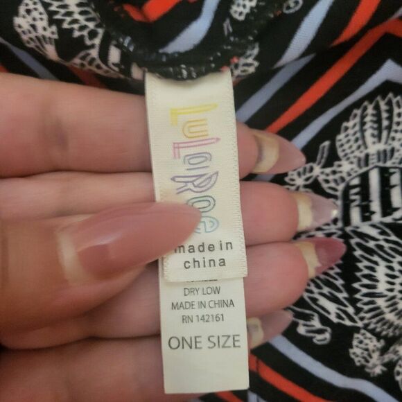 LuLaRoe Eagle Flag Patriotic Leggings - Picture 4 of 4